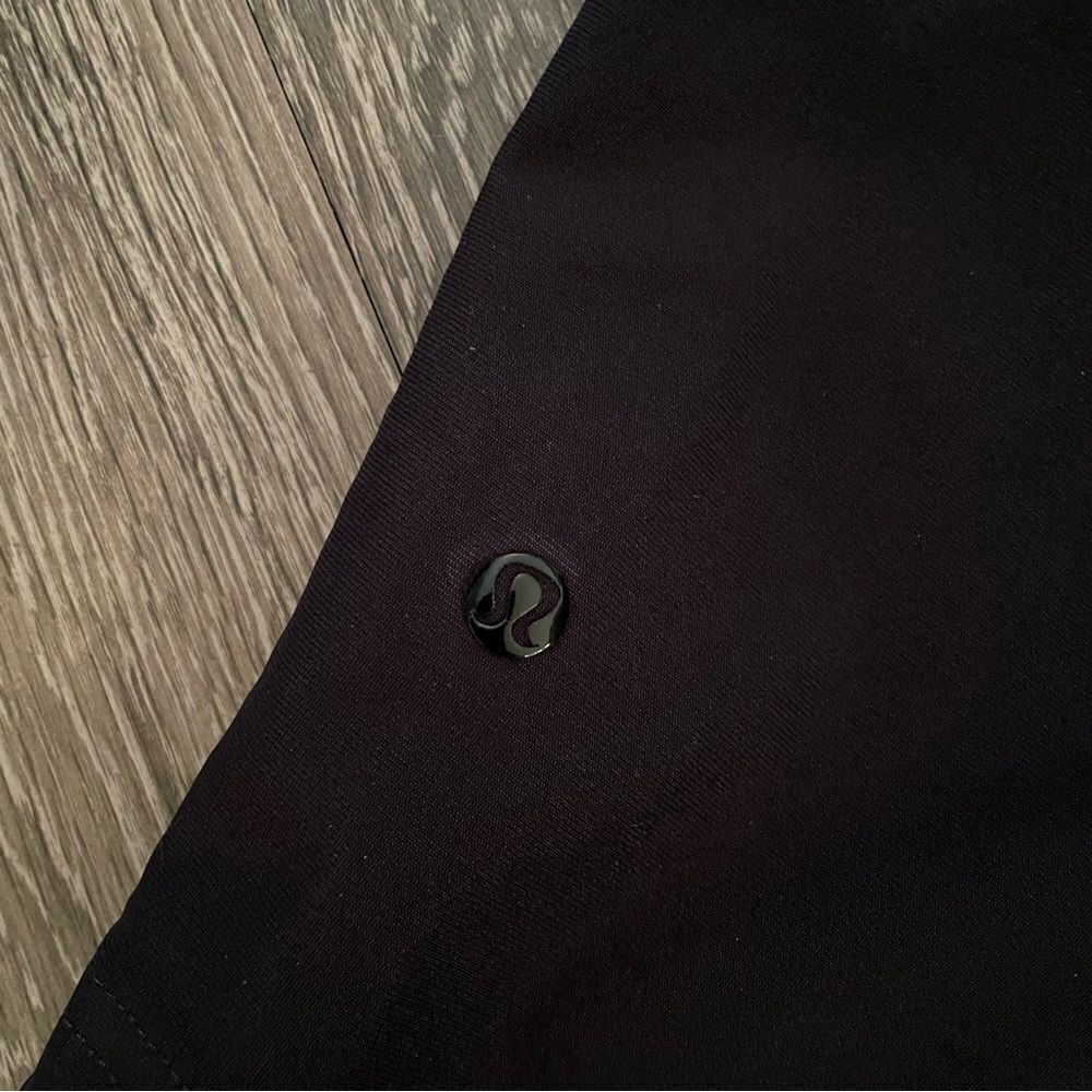 Lululemon Commission Short  - Picture 8 of 8